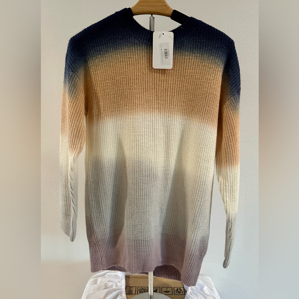 Women’s M/L Gradient Sweater